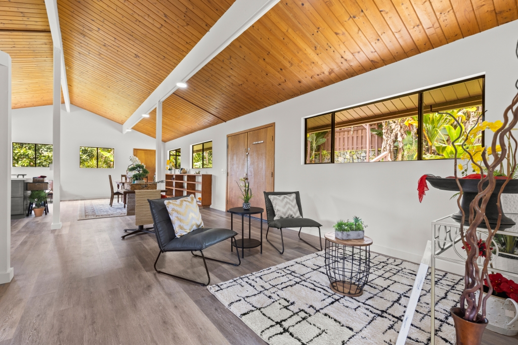 64-645-A PUU POHU PLACE