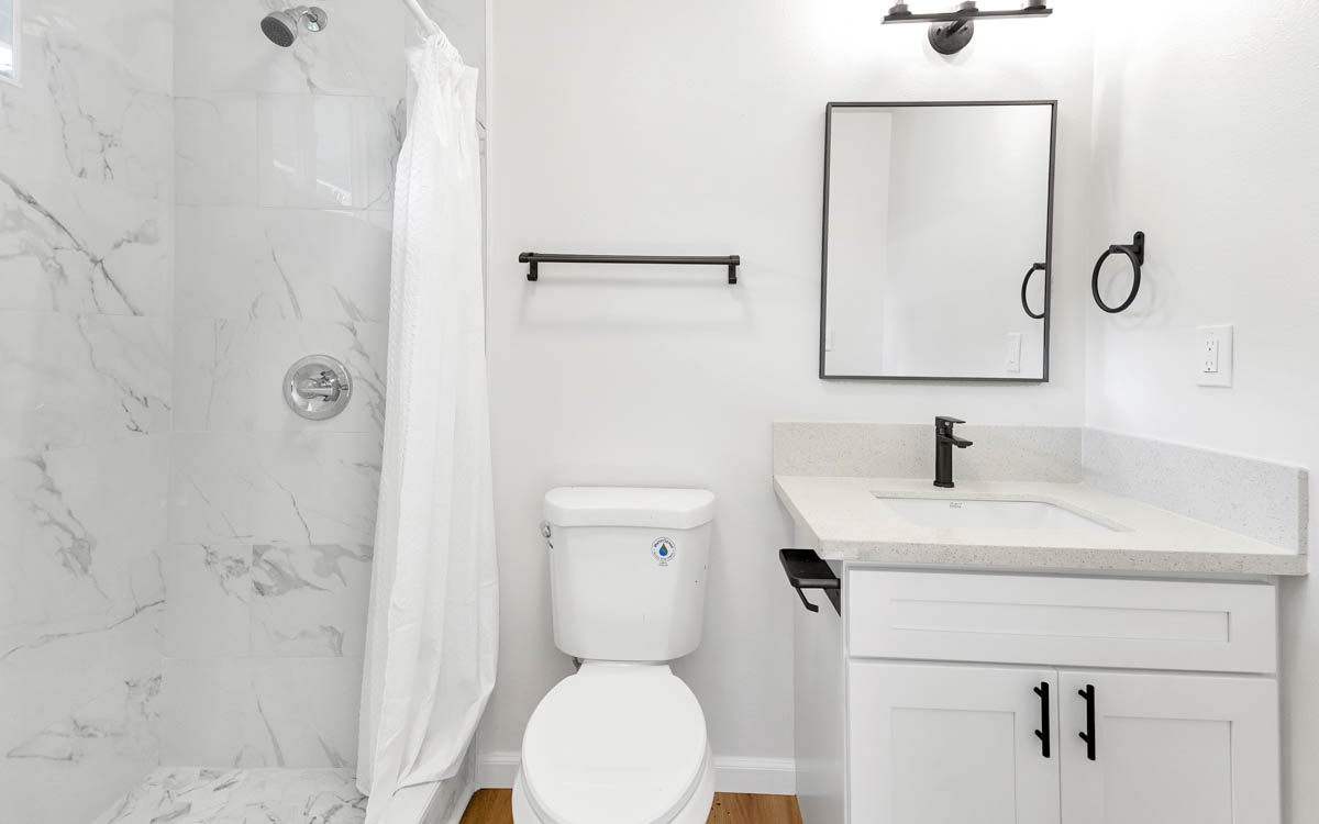 15-385 NORTH PUNI MAUKA LOOP