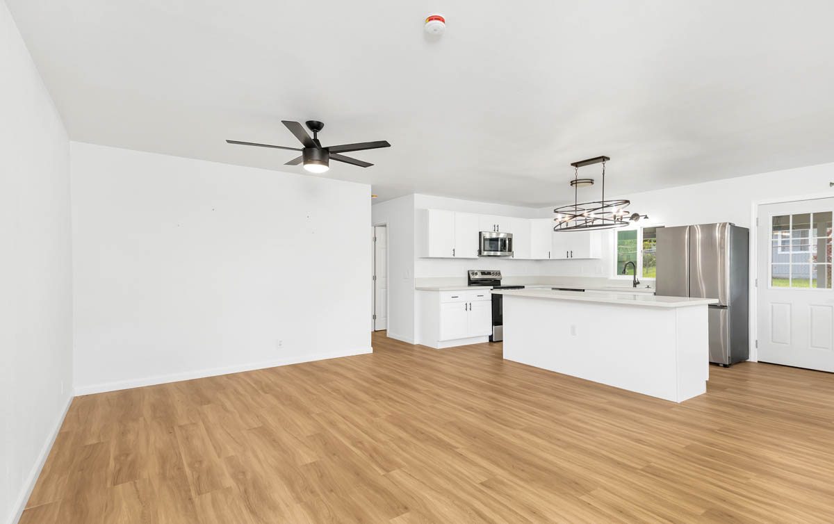 15-385 NORTH PUNI MAUKA LOOP