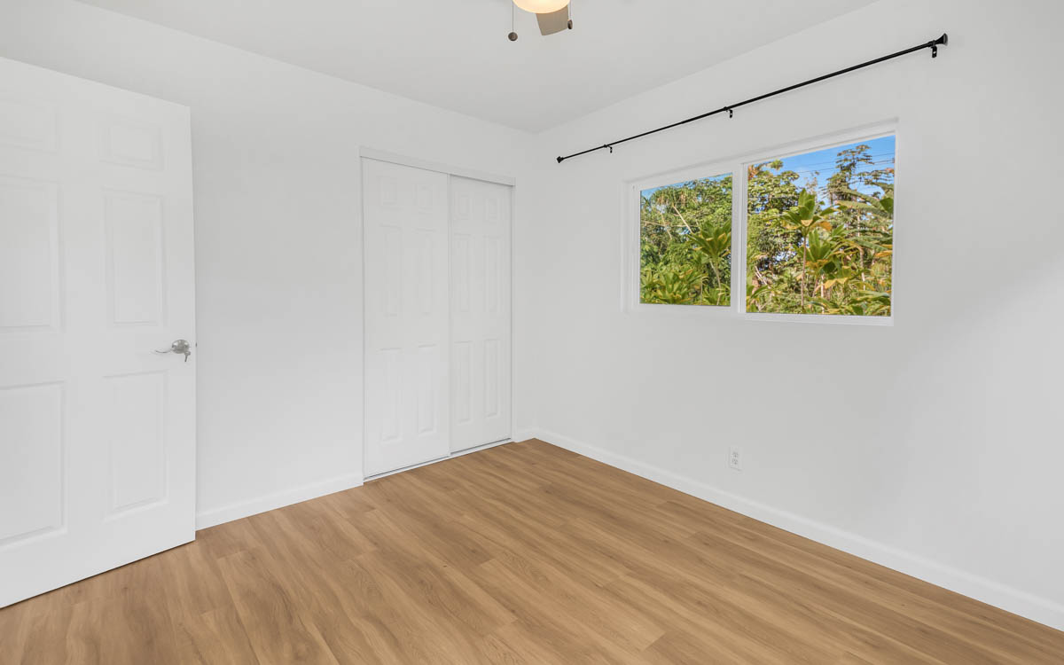 15-385 NORTH PUNI MAUKA LOOP