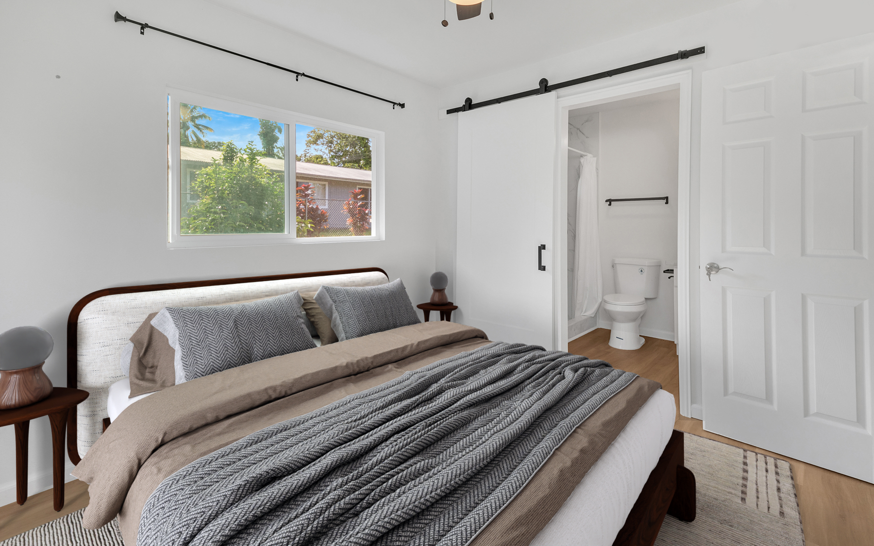 15-385 NORTH PUNI MAUKA LOOP