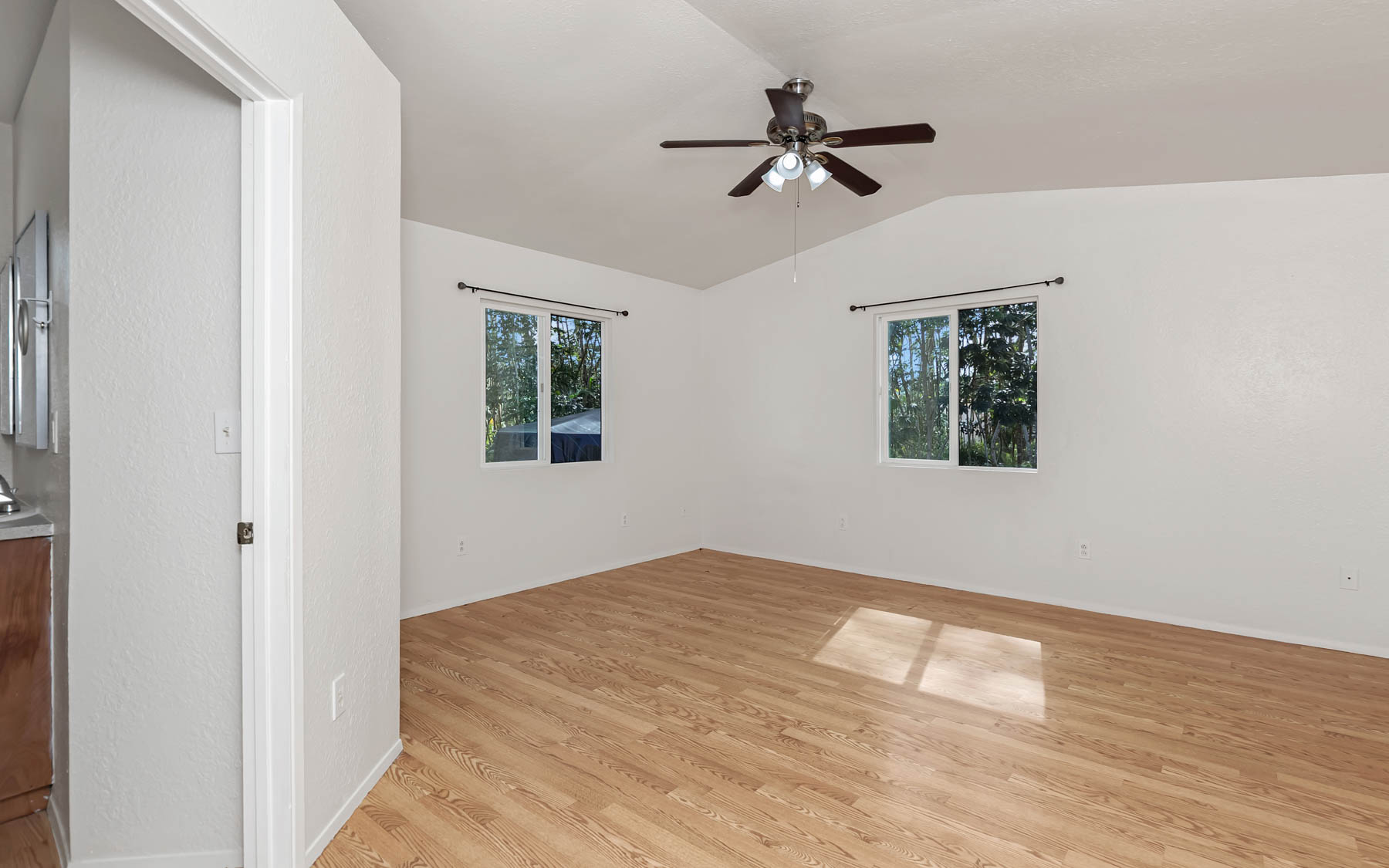 15-2048 9TH AVE