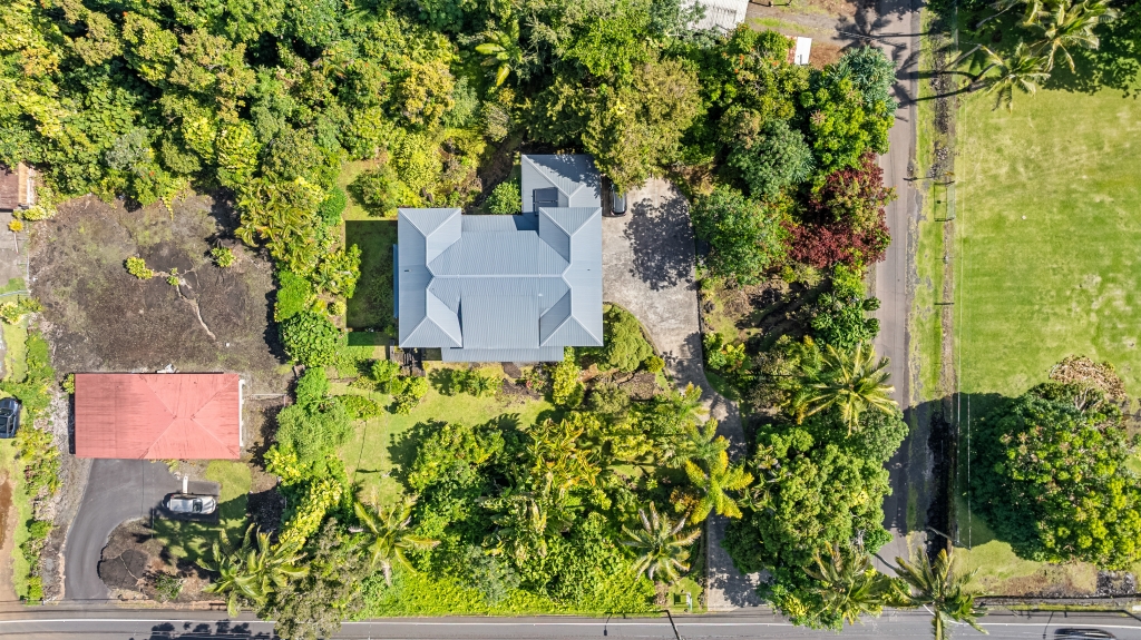 1896 KALANIANAOLE ST