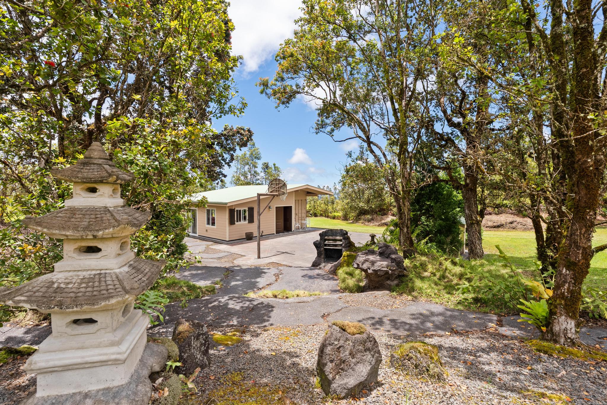 3331 KAUMANA DRIVE