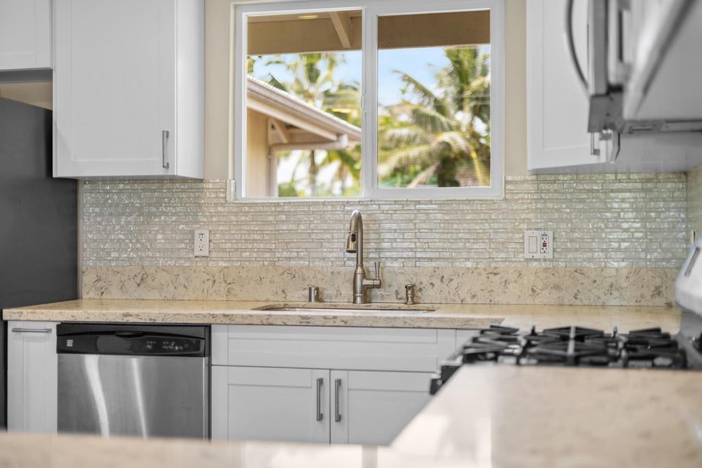 15-1889 6TH AVE