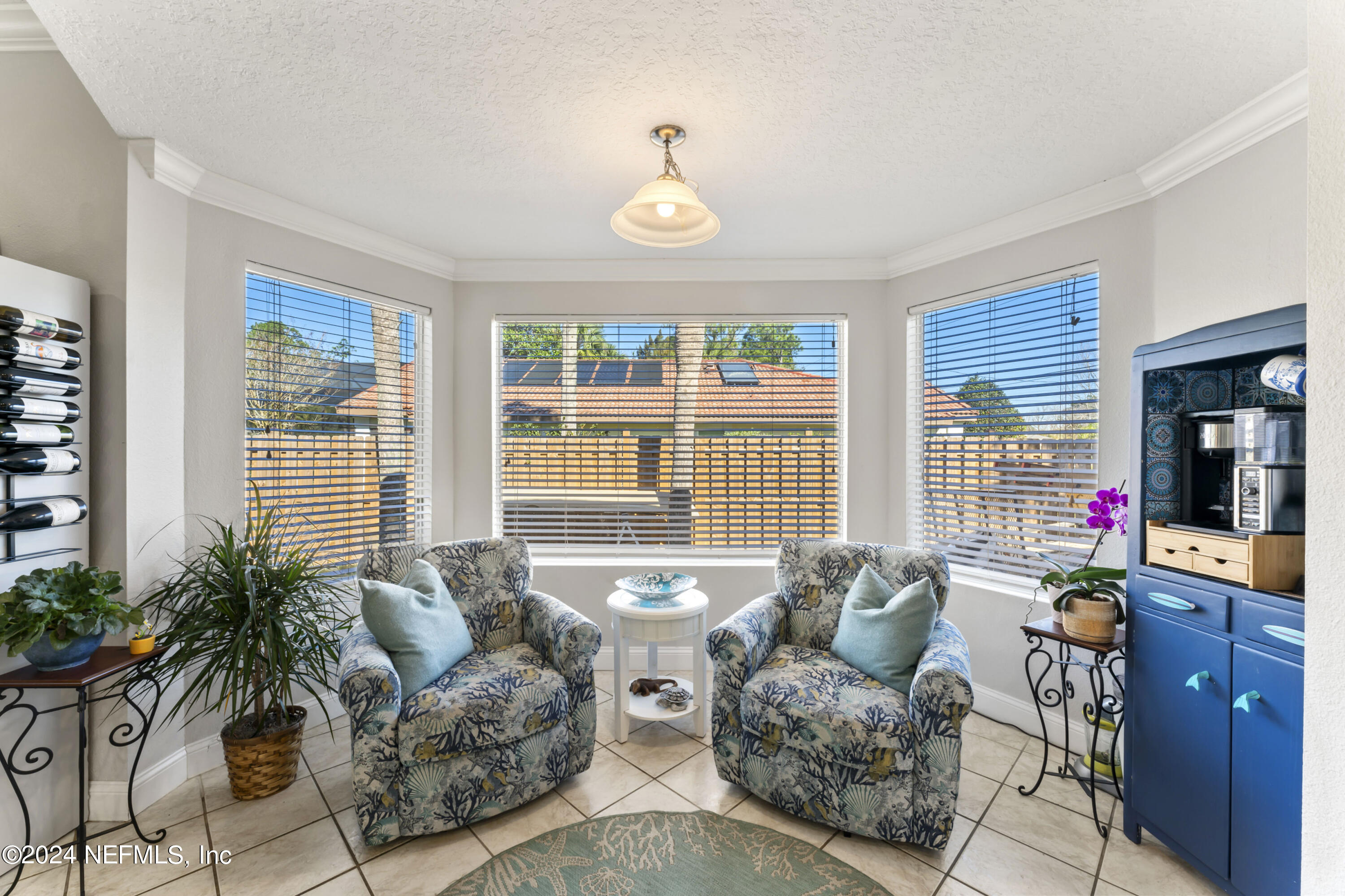 161 LONDON Drive