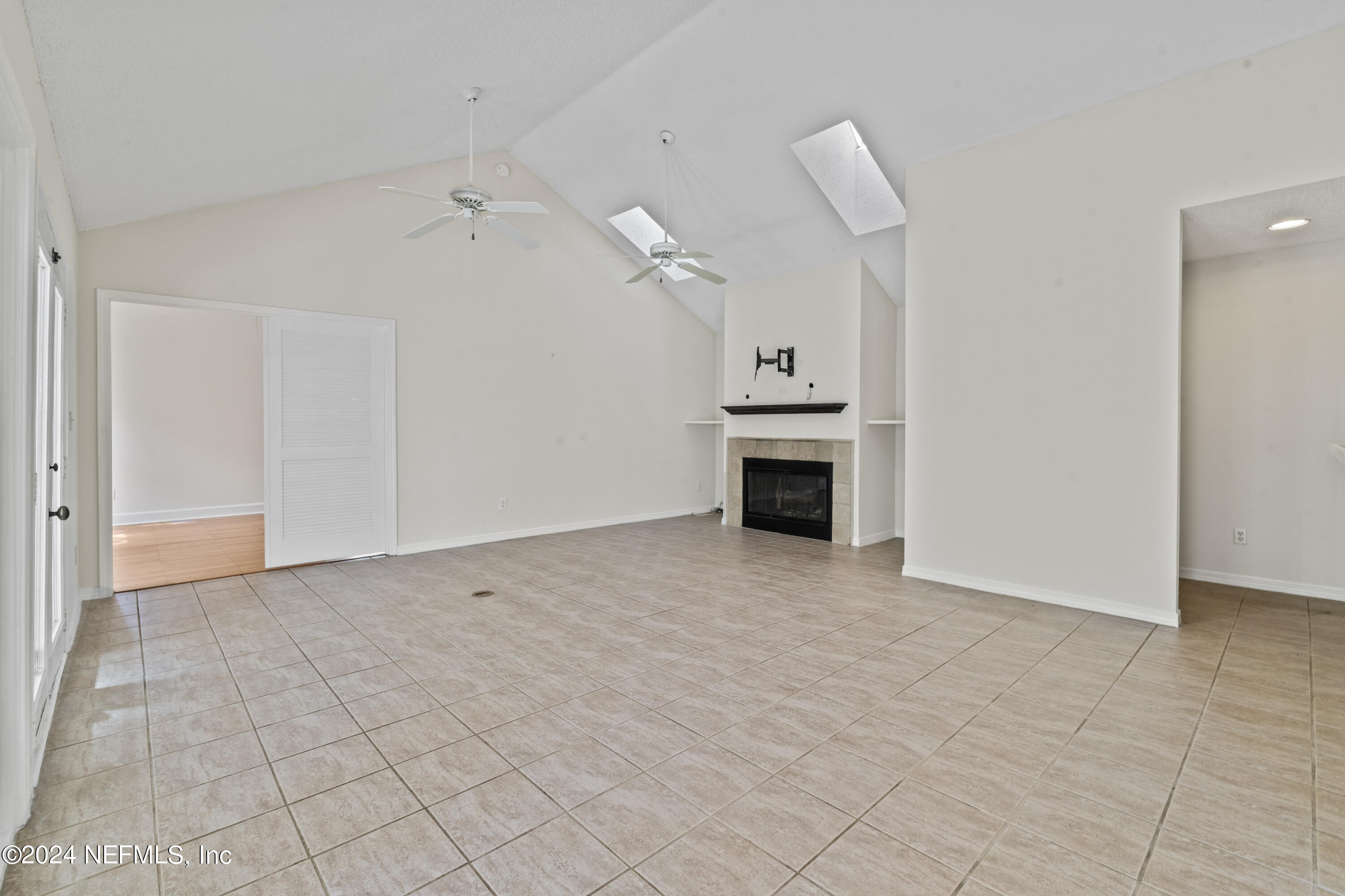 133 OCEAN HOLLOW Lane