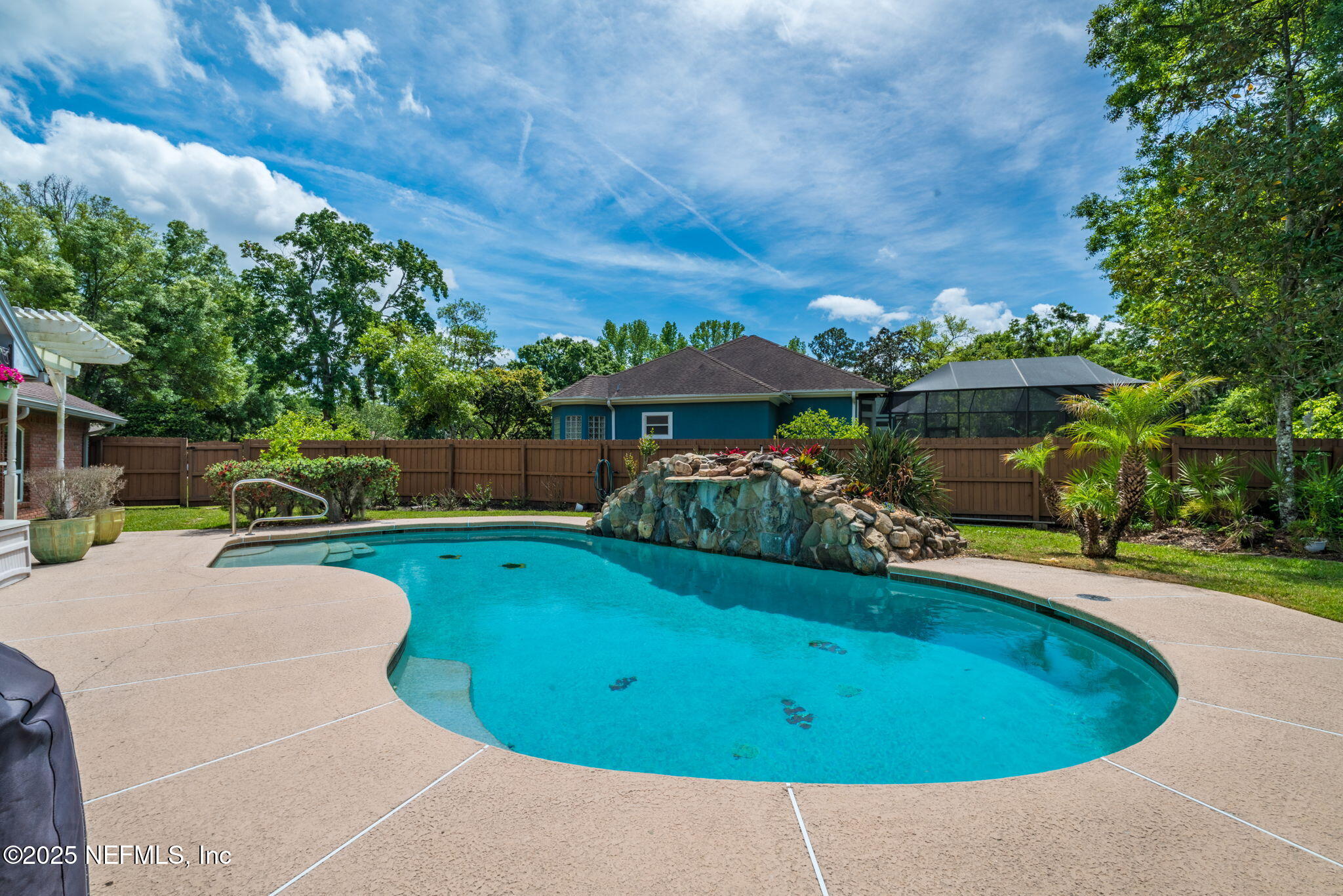 5640 STARLIGHT Lane