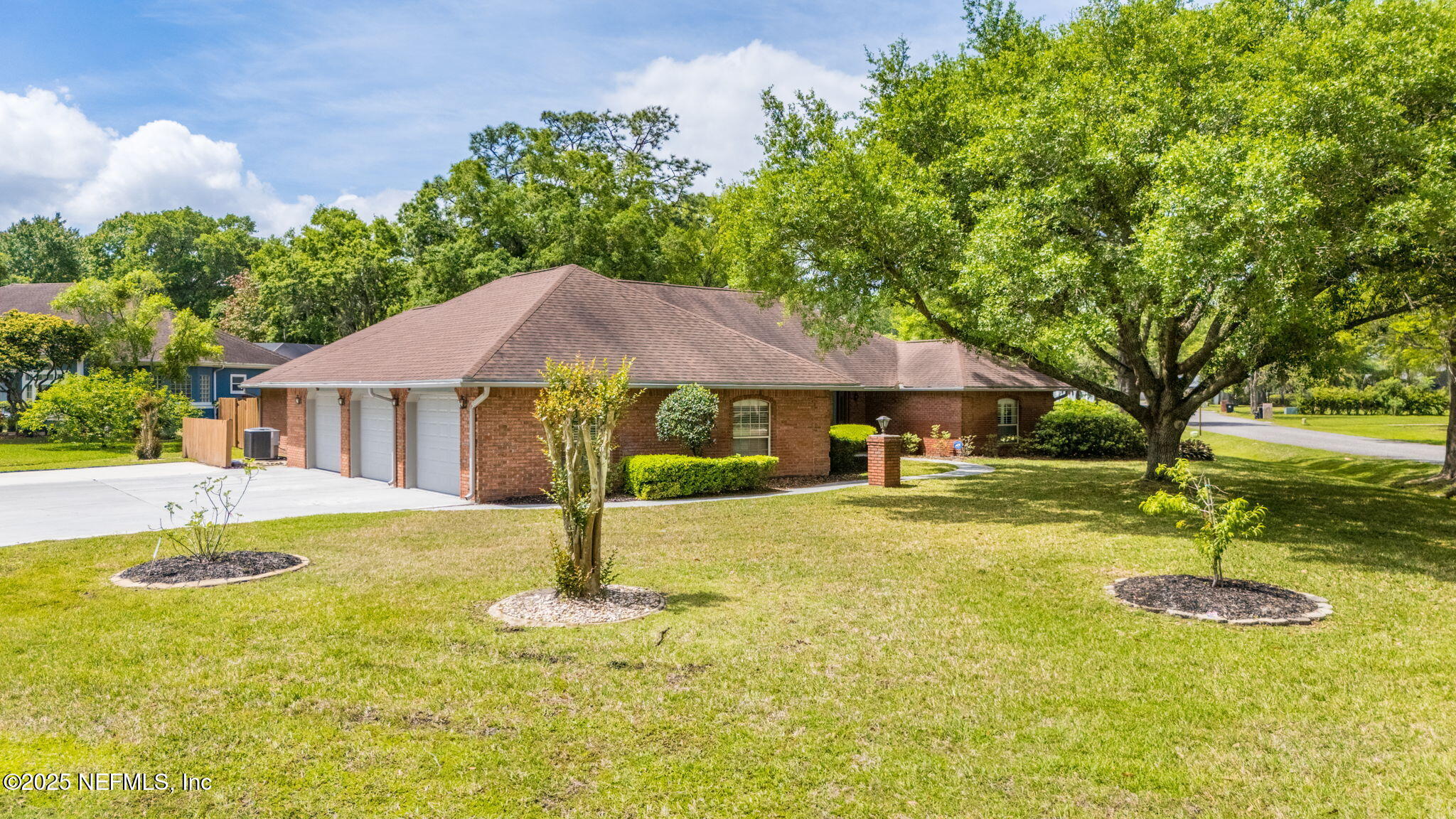 5640 STARLIGHT Lane