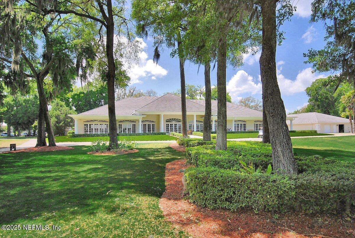 1611 NOTTINGHAM KNOLL Drive