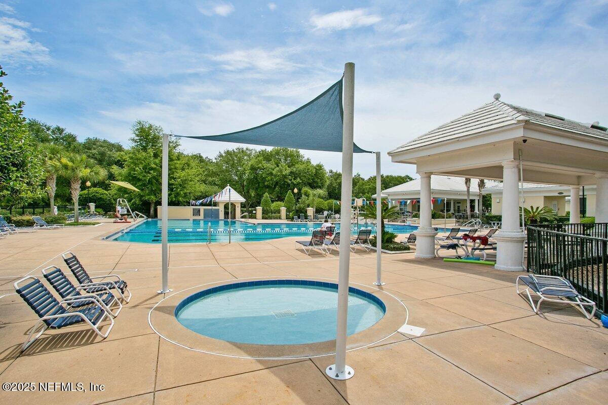 1611 NOTTINGHAM KNOLL Drive