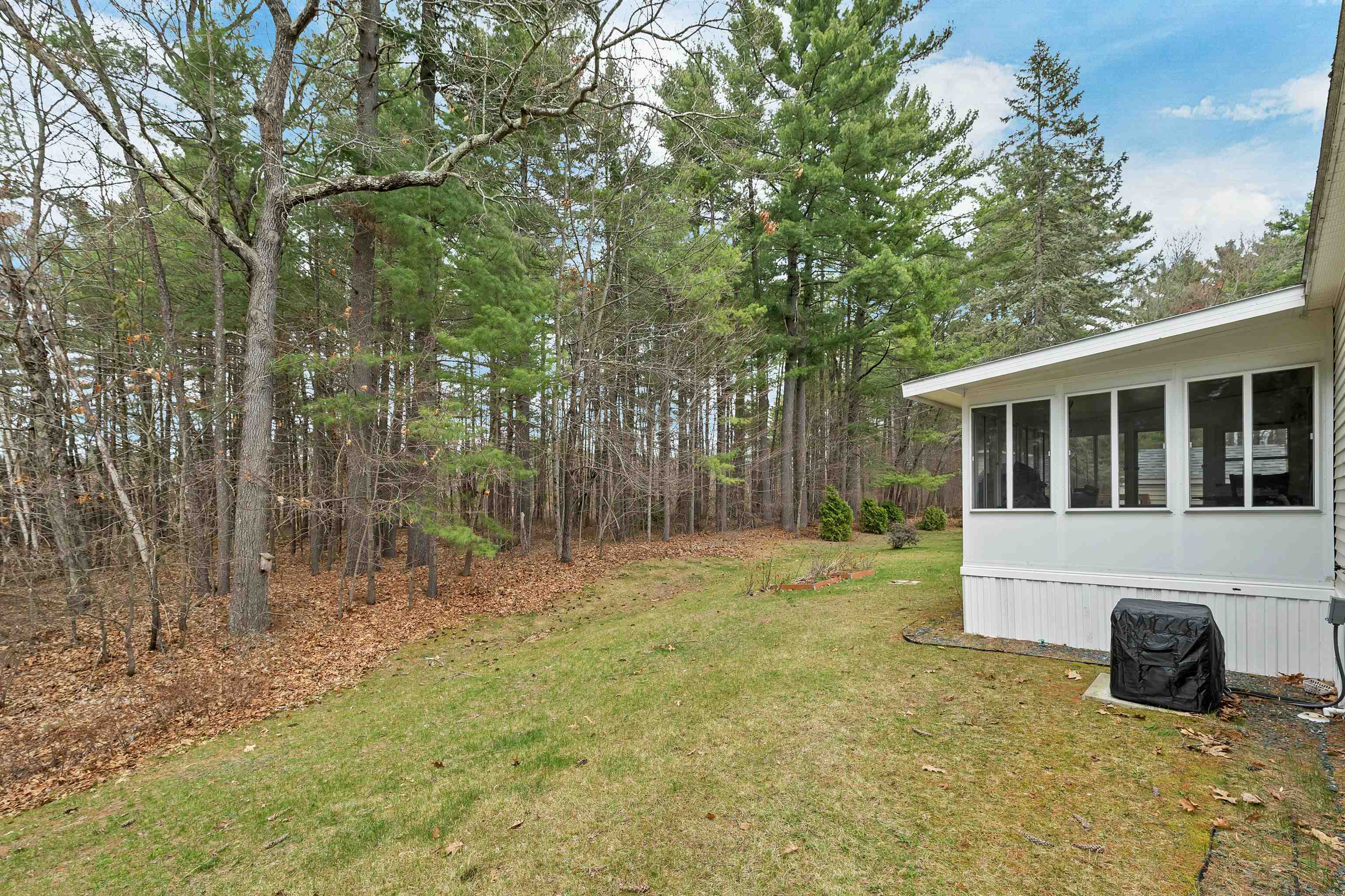 6 Centerwood Drive