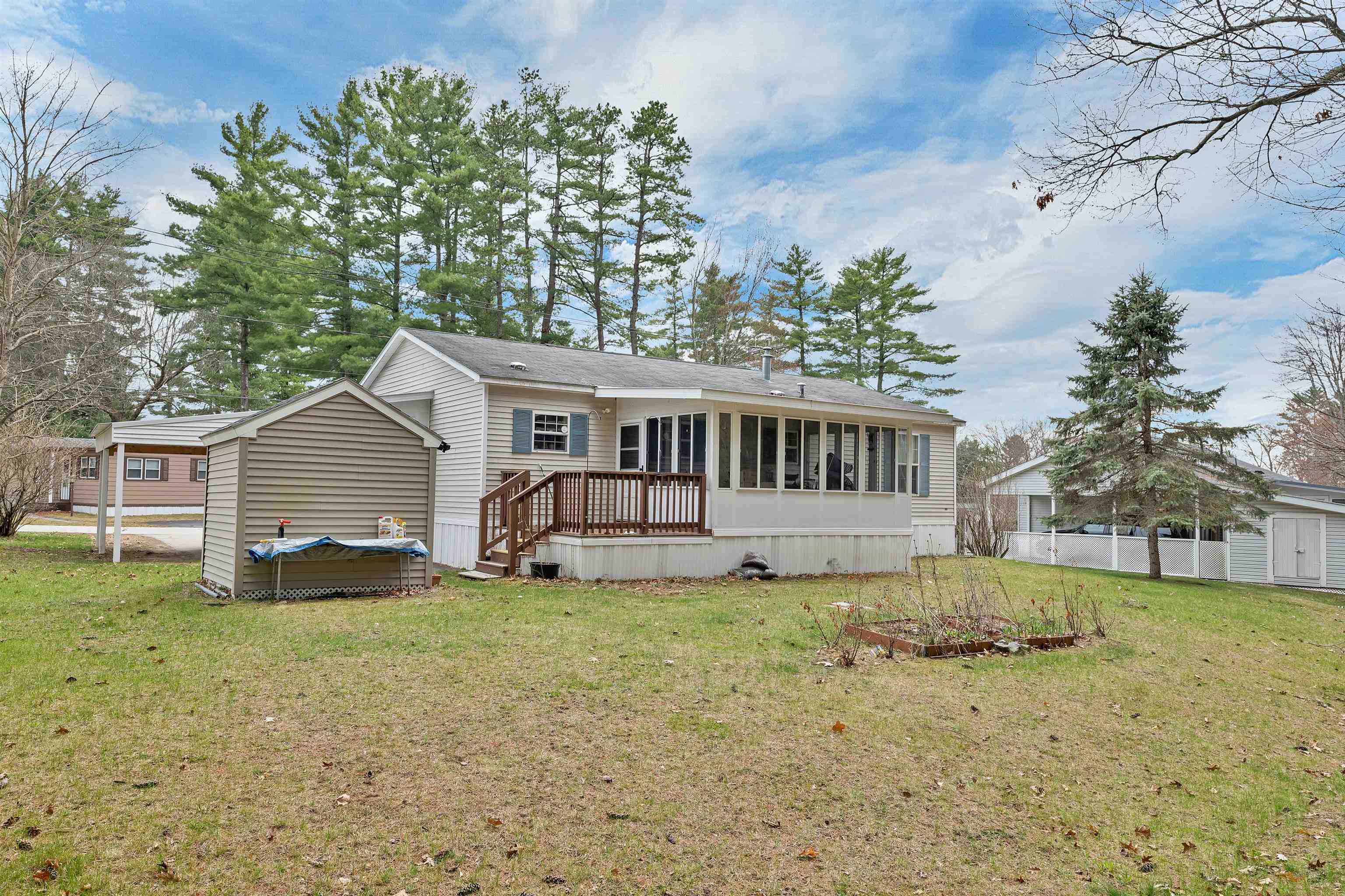 6 Centerwood Drive