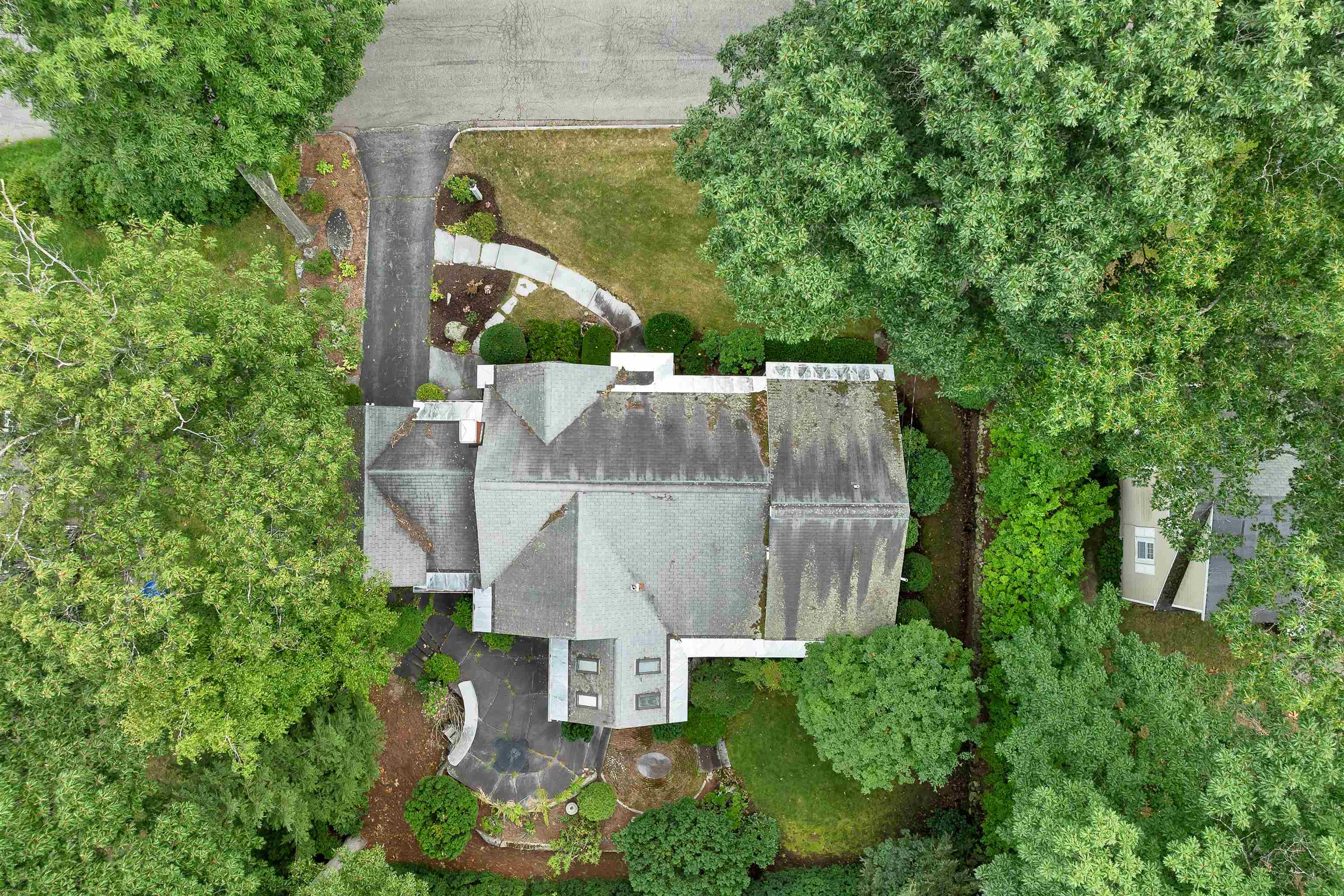284 Hawthorne Street