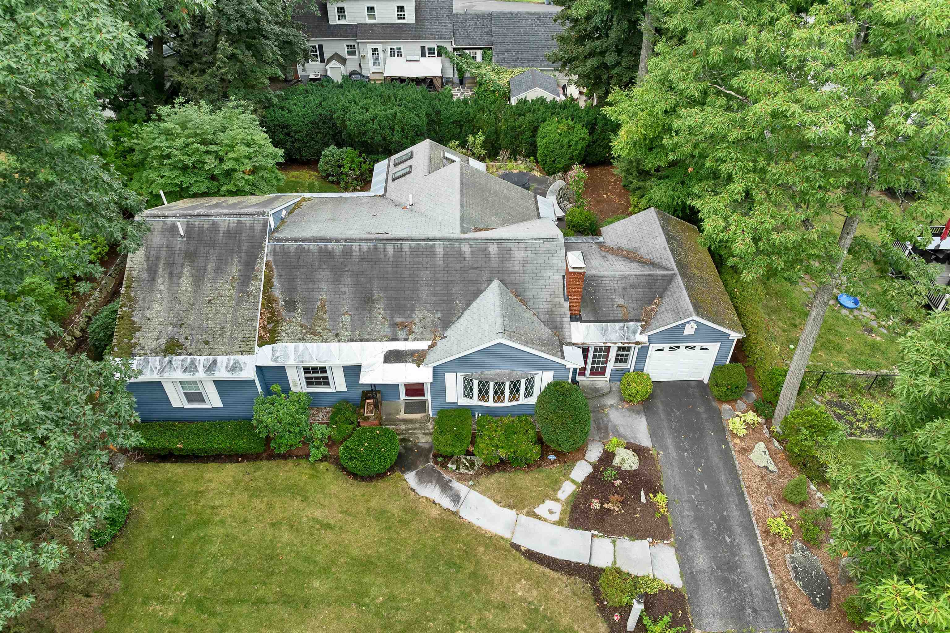 284 Hawthorne Street