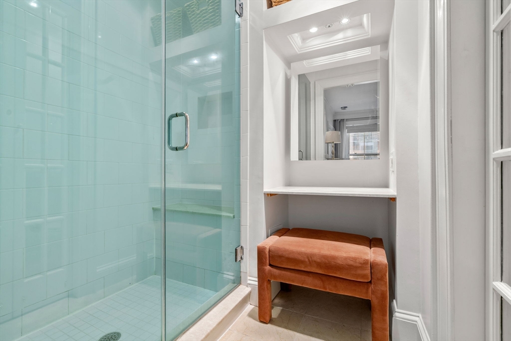 18 Worcester Sq # 2