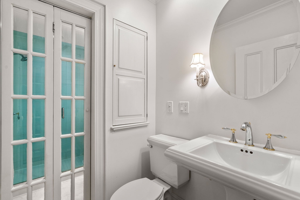 18 Worcester Sq # 2