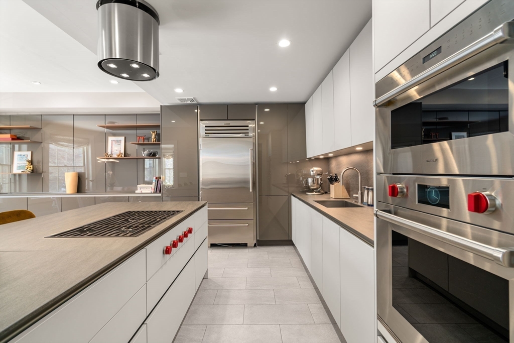 135 Beaconsfield # 2