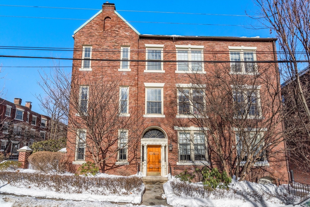 135 Beaconsfield # 2