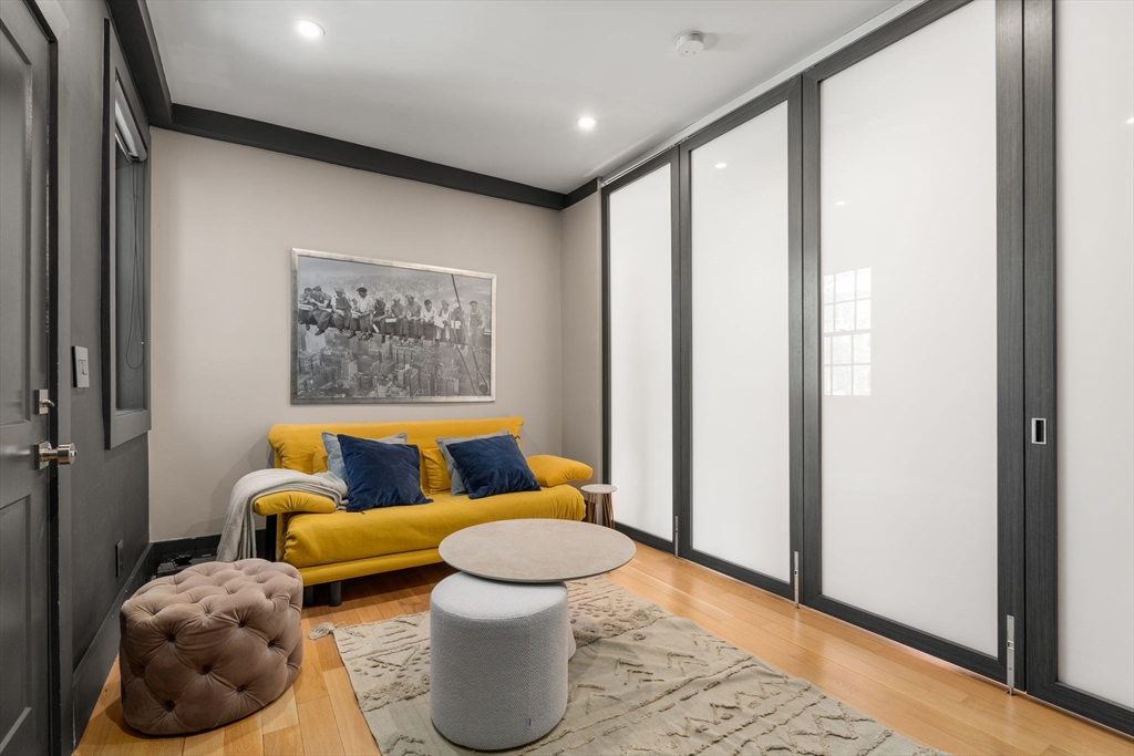 135 Beaconsfield # 2