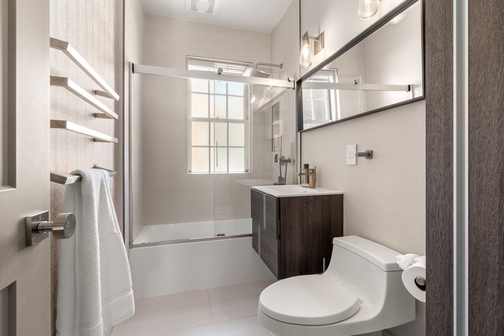 135 Beaconsfield # 2