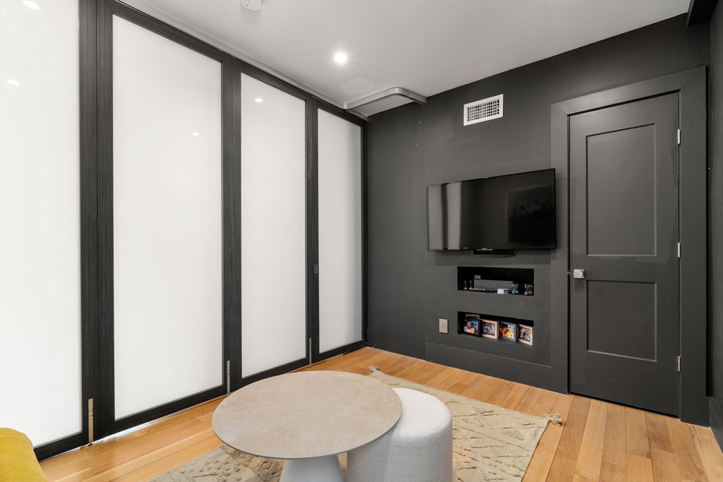 135 Beaconsfield # 2