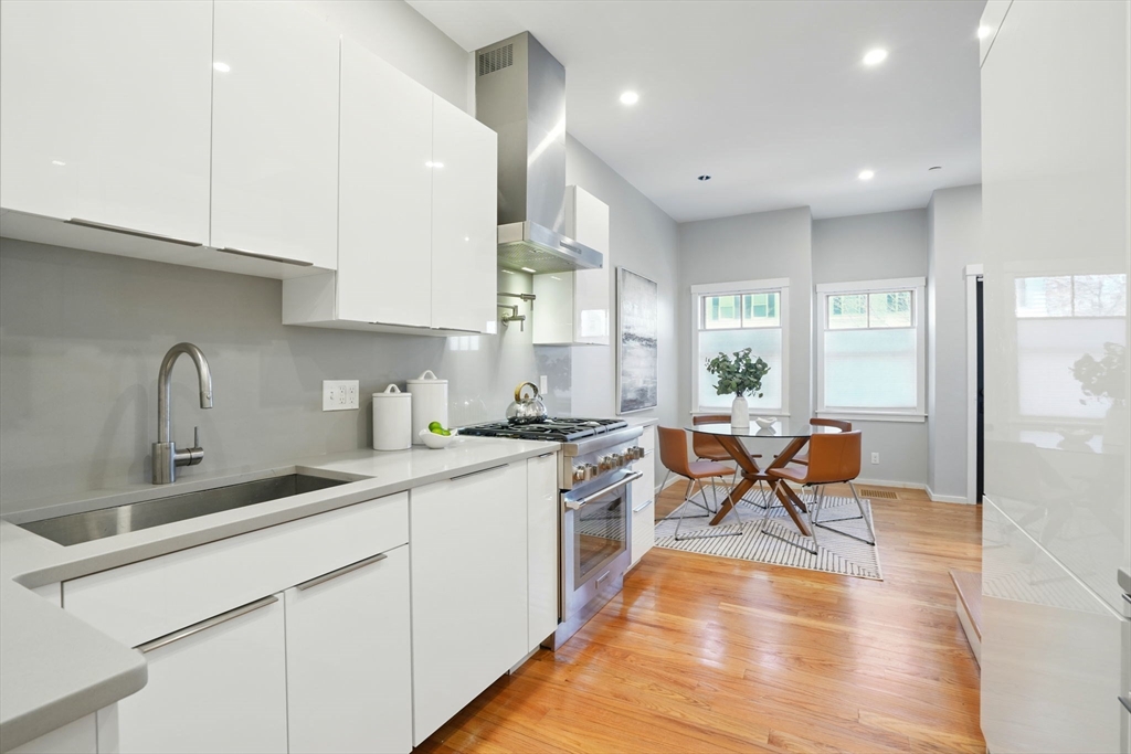 310 Broadway # 310
