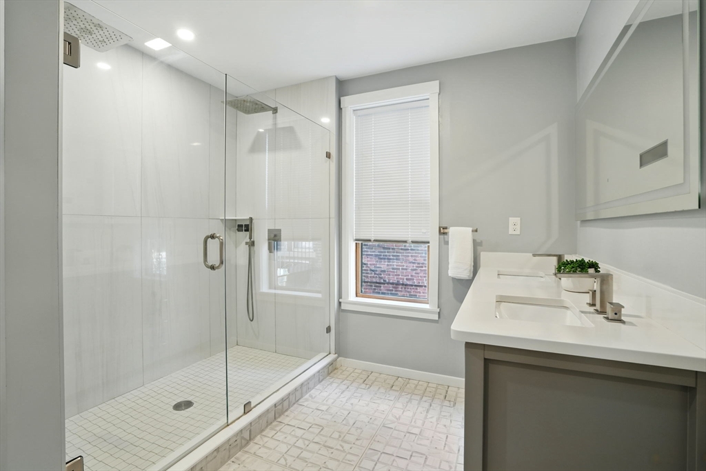 310 Broadway # 310