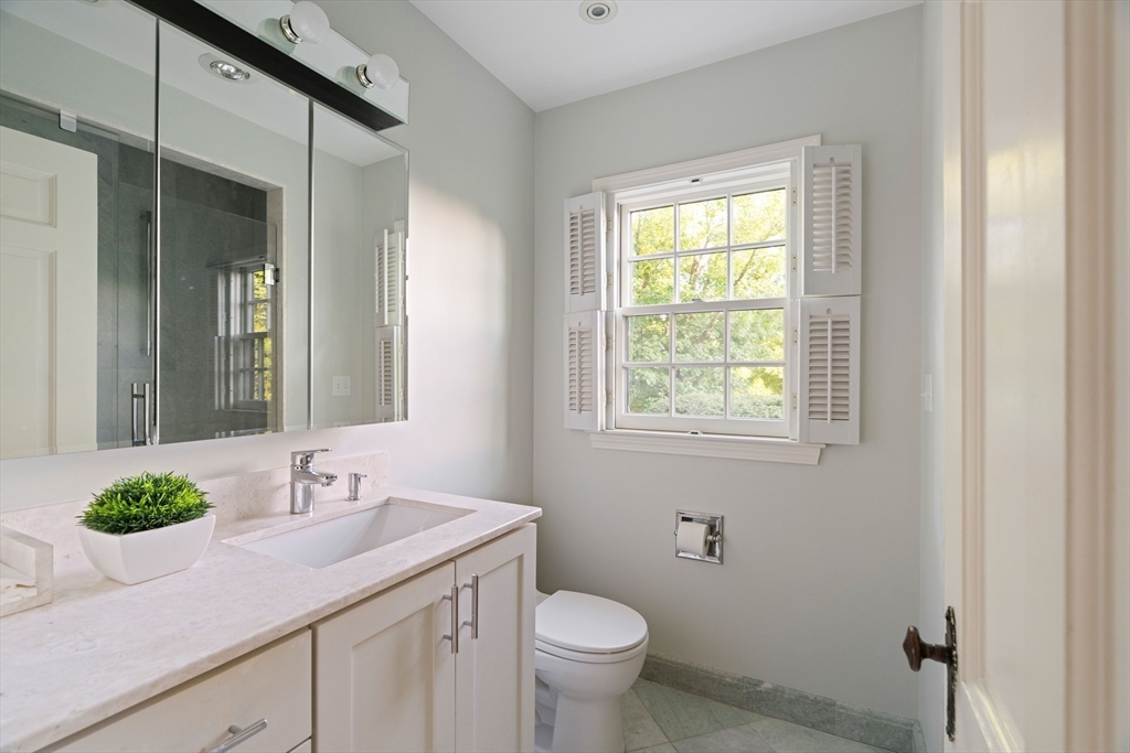 16 Lancaster Rd