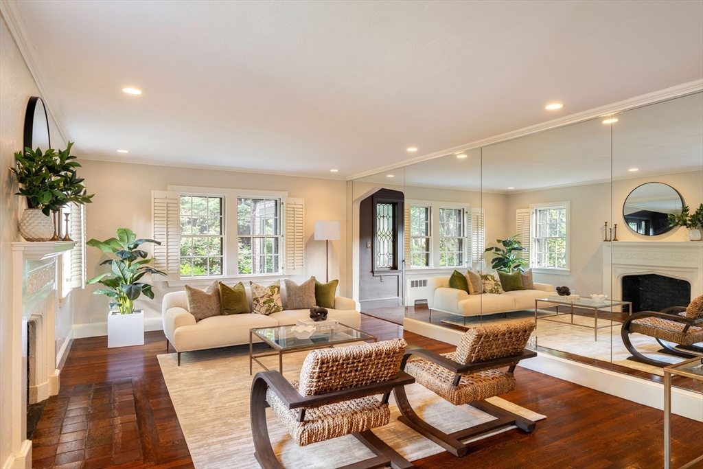 16 Lancaster Rd