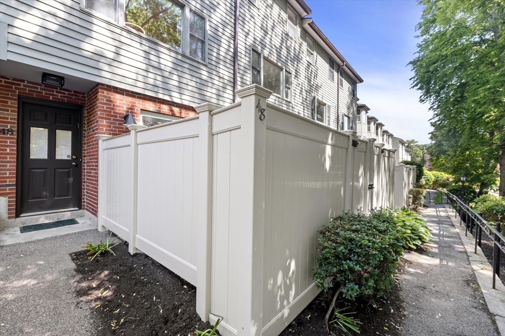 48 Regent Circle # 48