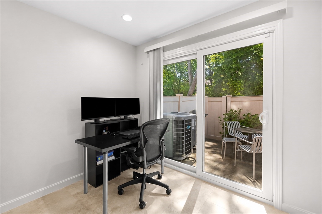 48 Regent Circle # 48