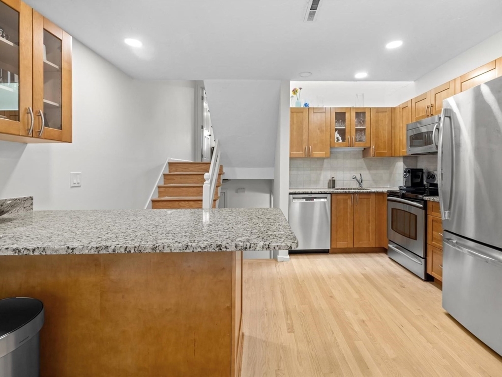 48 Regent Circle # 48