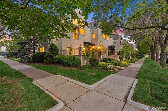 498 Columbine Street Unit: 9