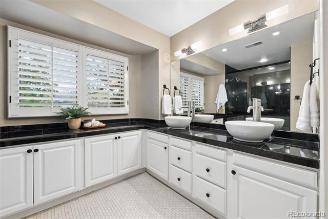 498 Columbine Street Unit: 9
