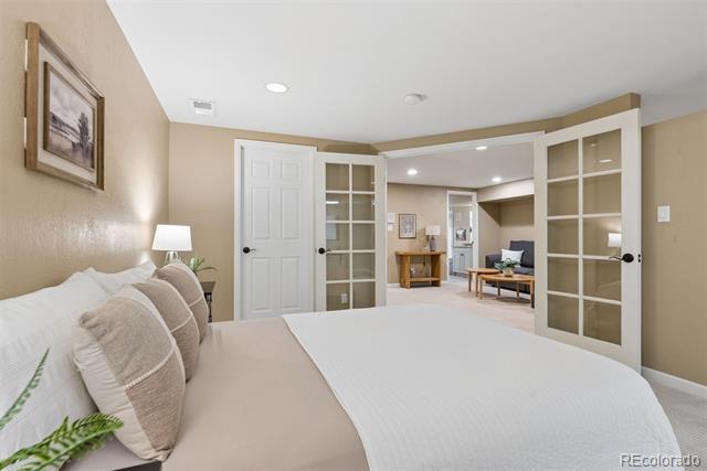498 Columbine Street Unit: 9