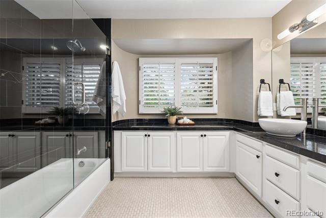 498 Columbine Street Unit: 9