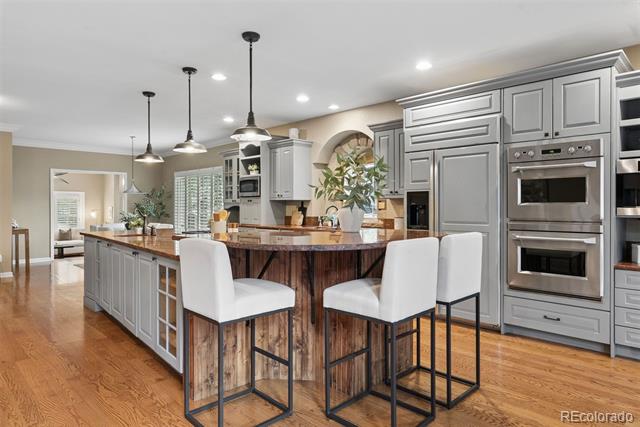 498 Columbine Street Unit: 9