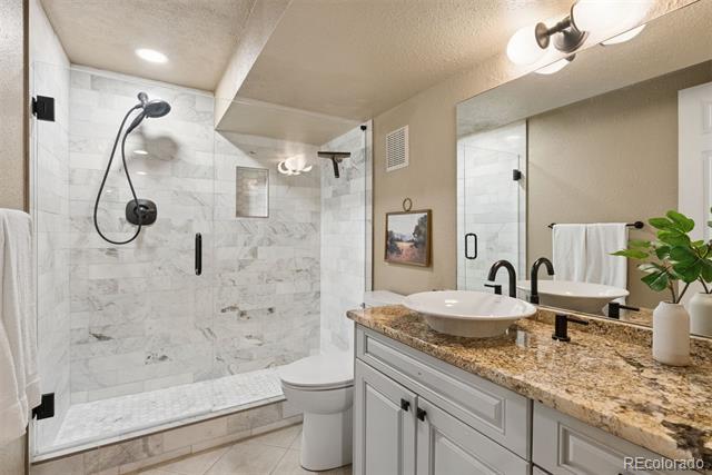 498 Columbine Street Unit: 9
