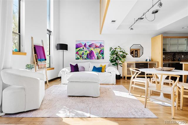 2900 Wyandot Street Unit: 103