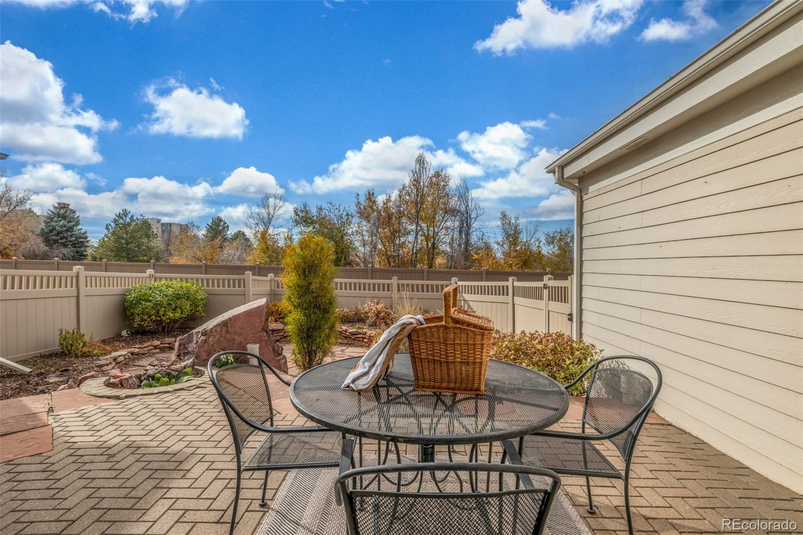 1011 S Valentia Street Unit: 30