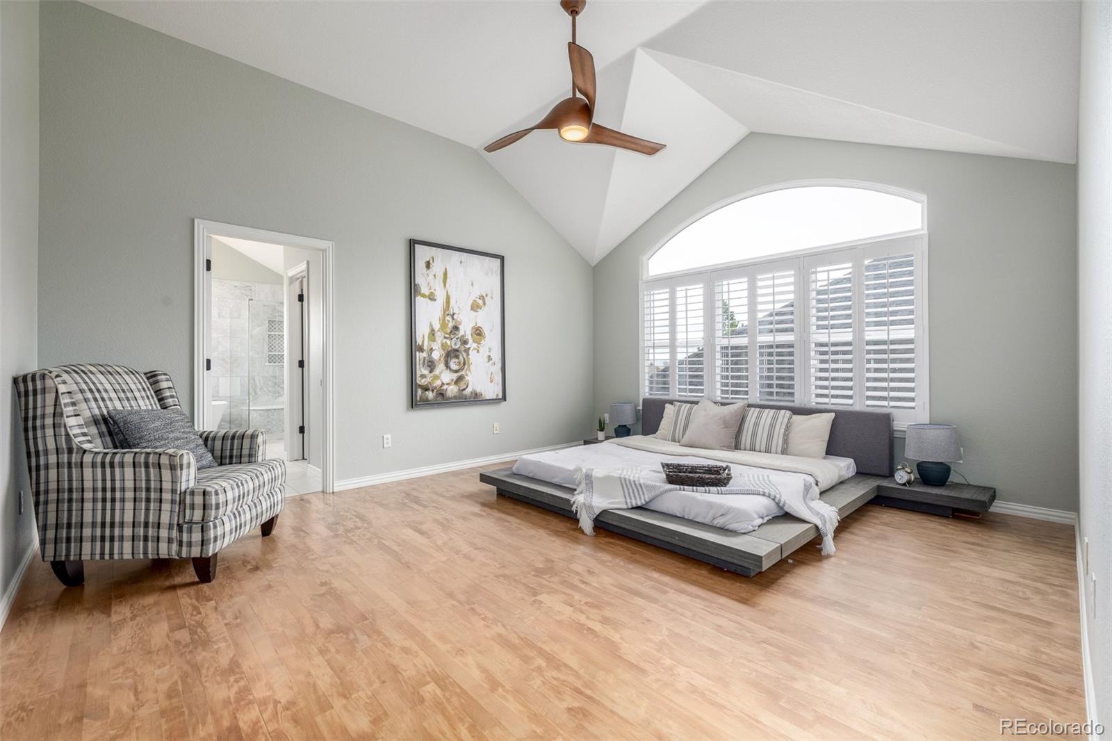 1011 S Valentia Street Unit: 30