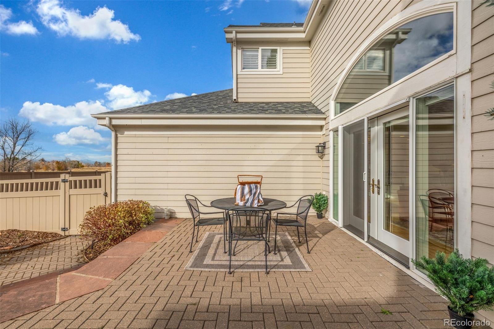 1011 S Valentia Street Unit: 30