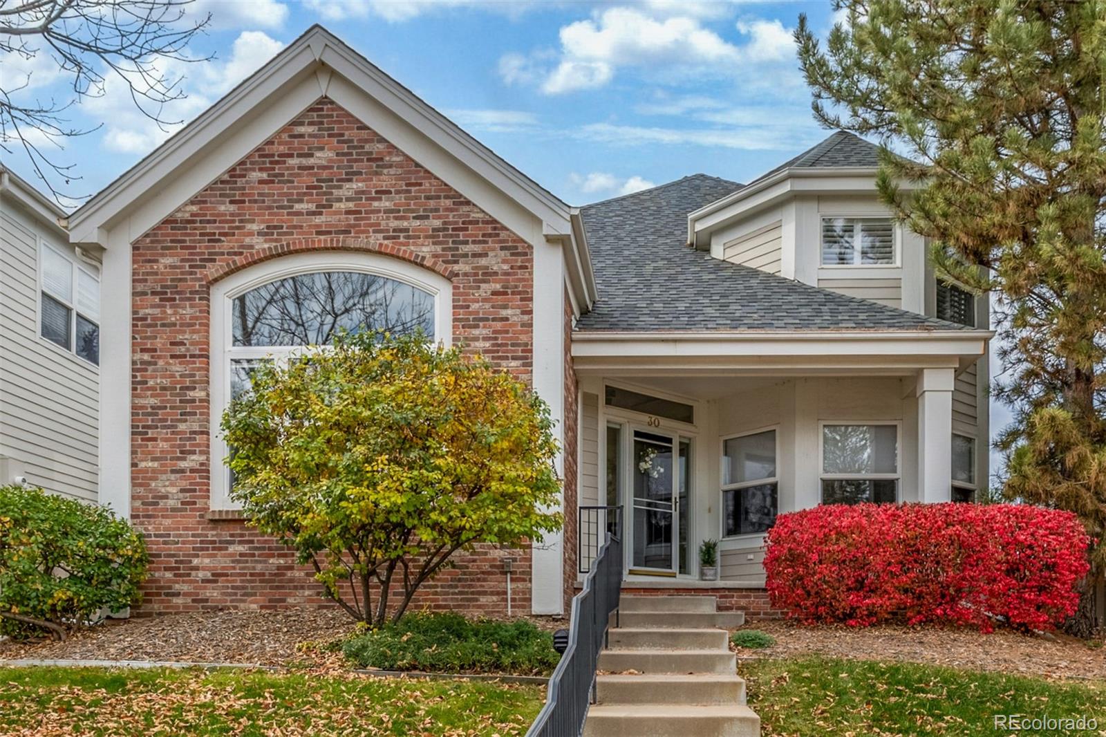 1011 S Valentia Street Unit: 30