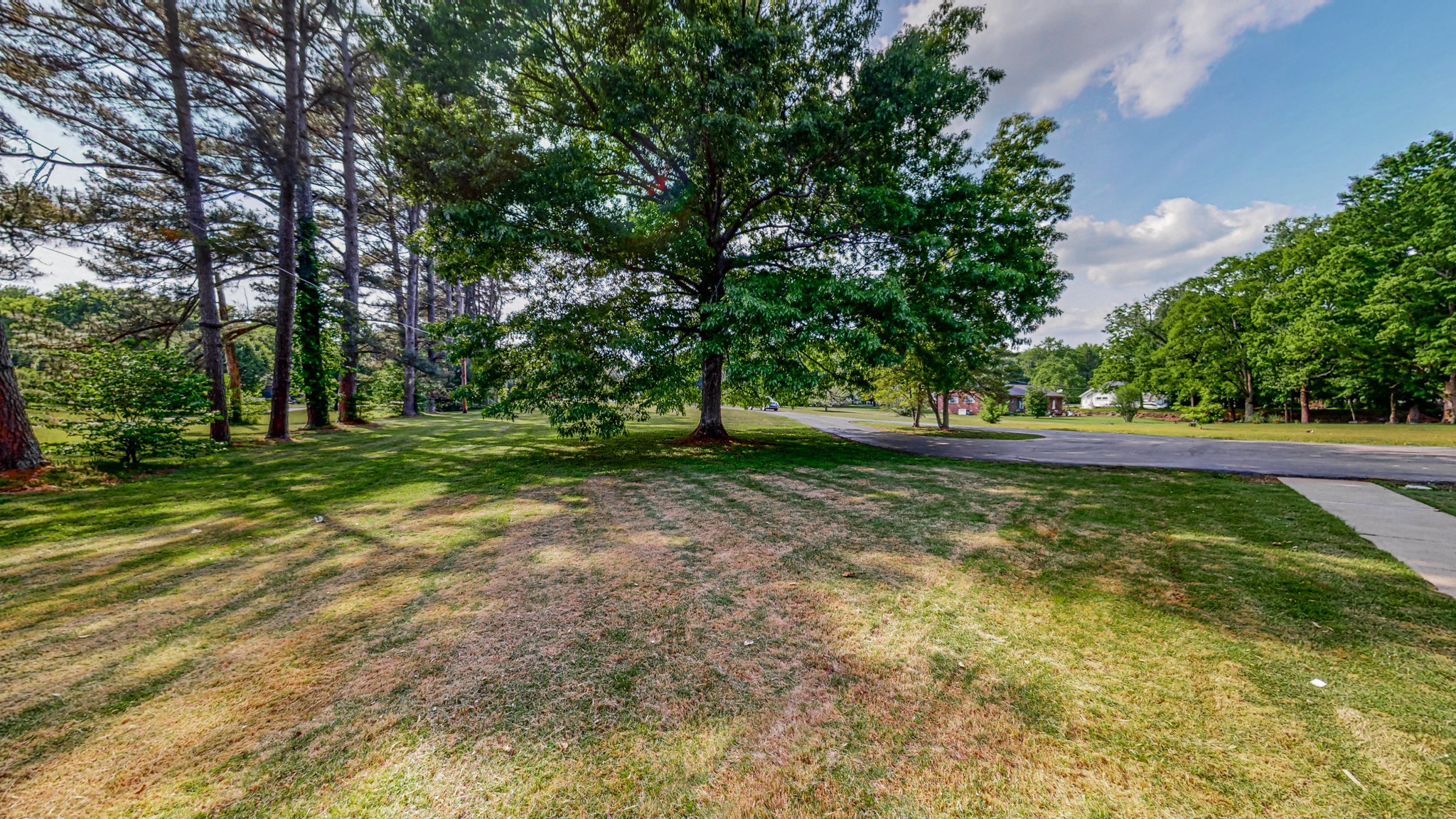 611 Kingree Rd