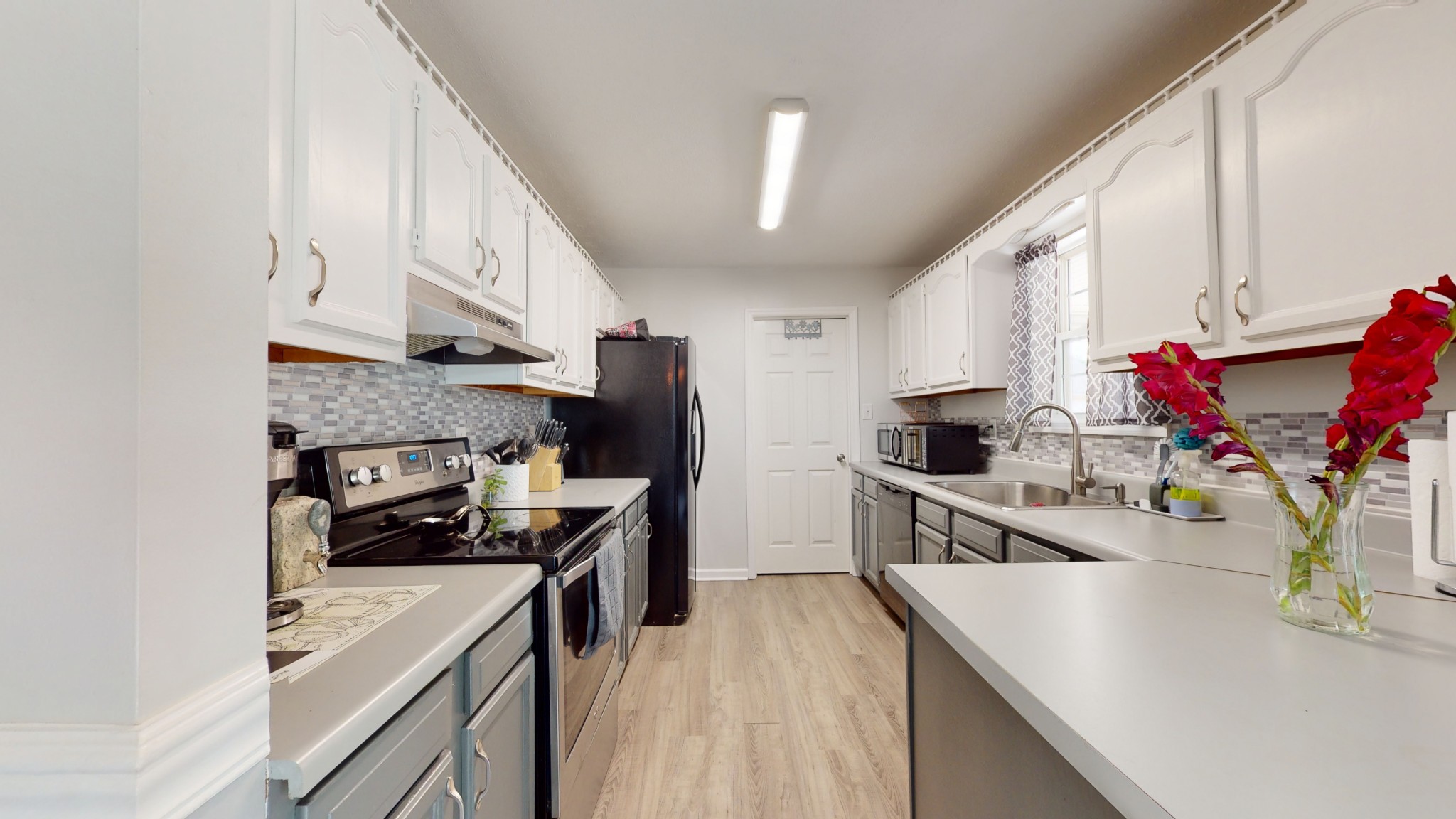 101 Edgeview Dr