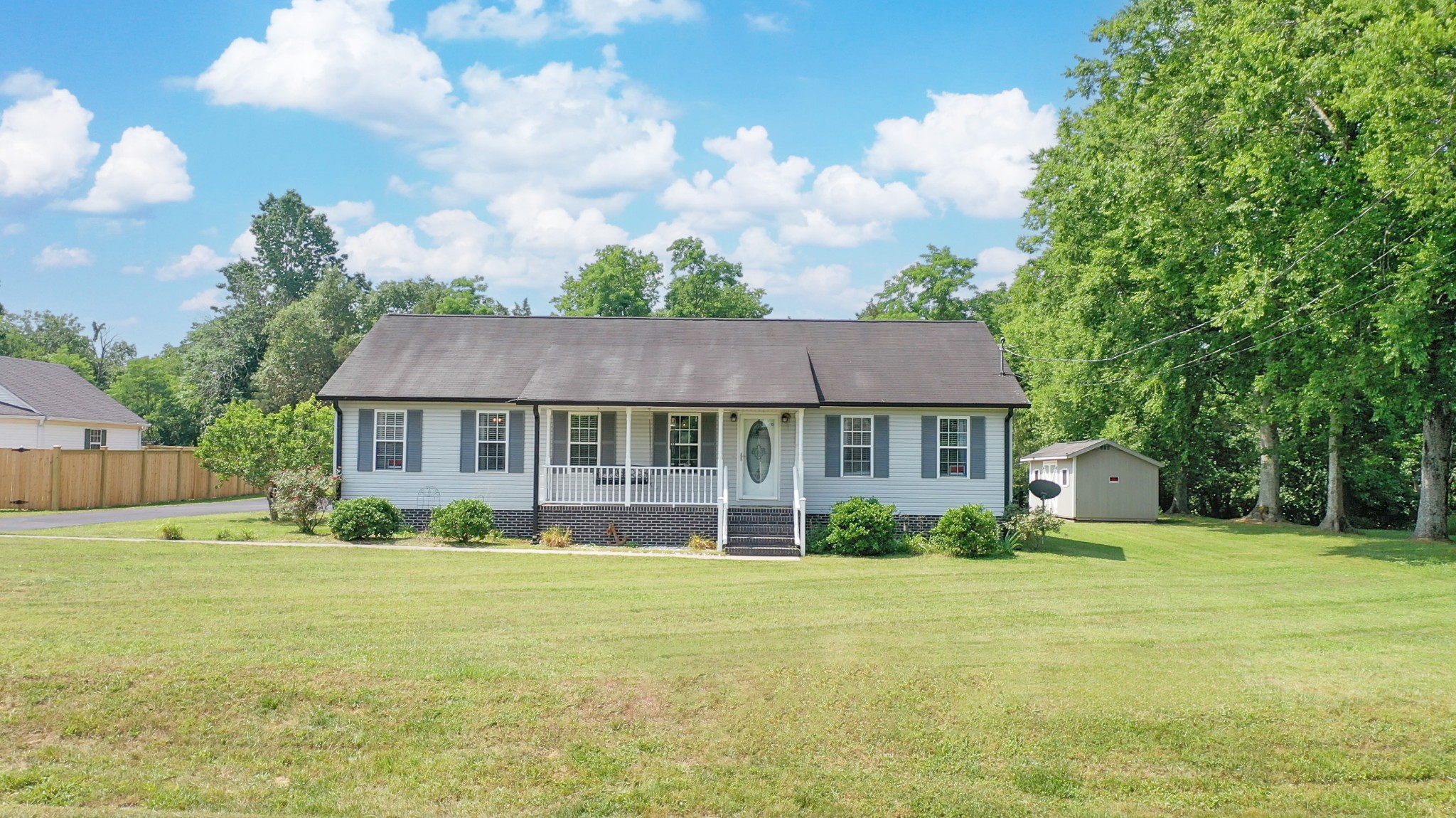 101 Edgeview Dr