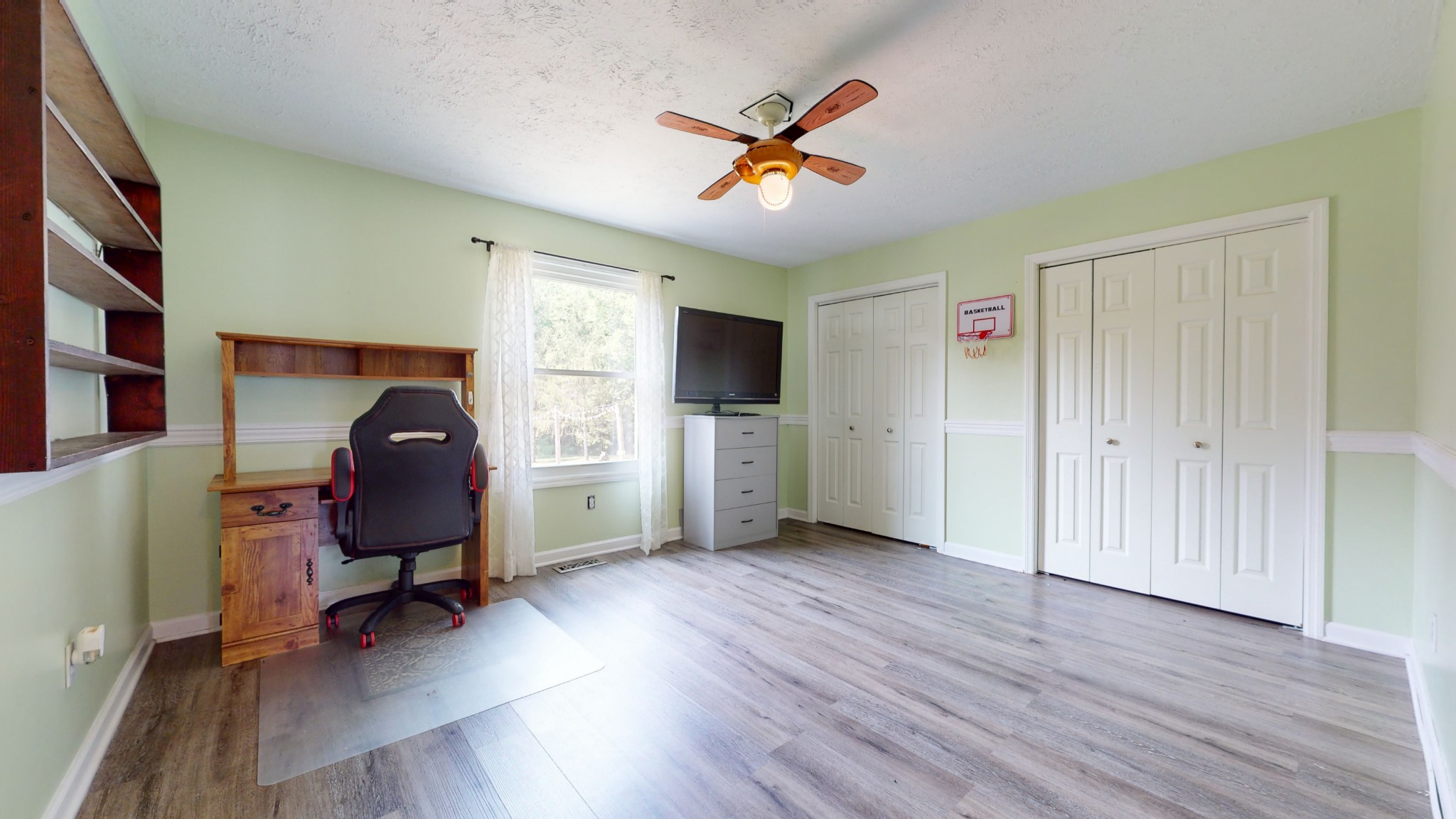101 Edgeview Dr