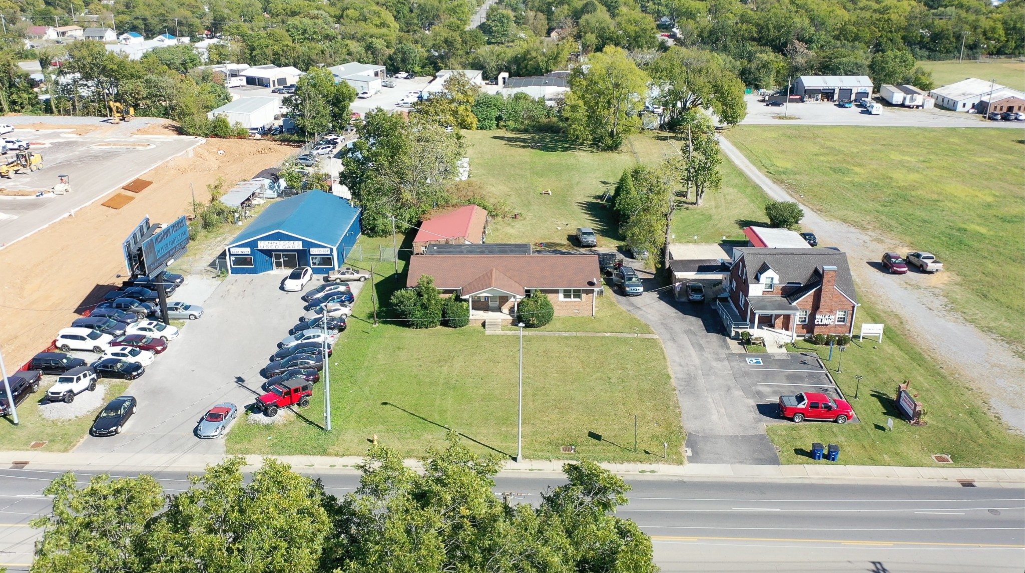 744 N Main St