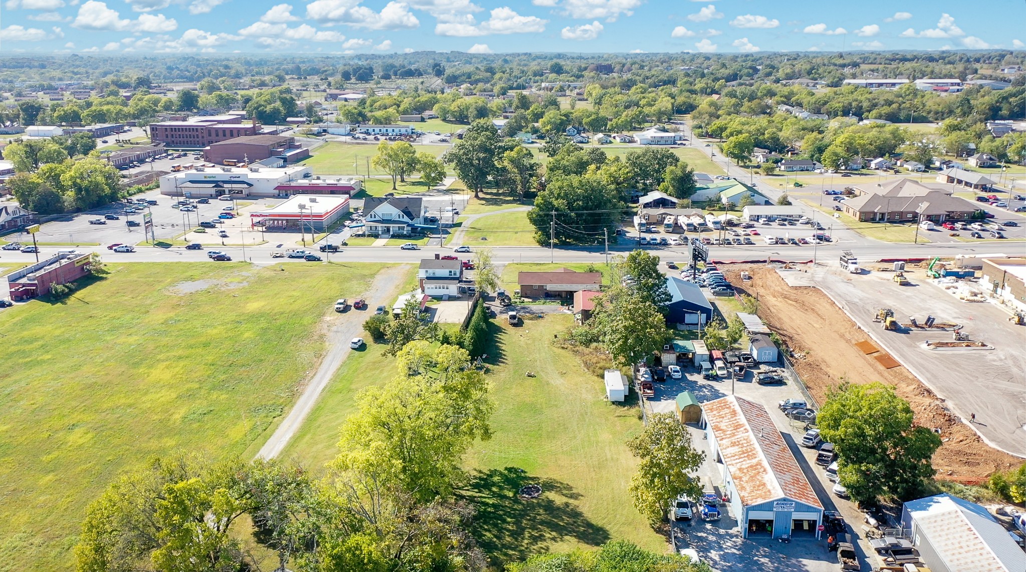 744 N Main St